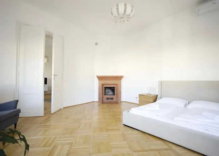 Apartment Heymi Opernring Wien