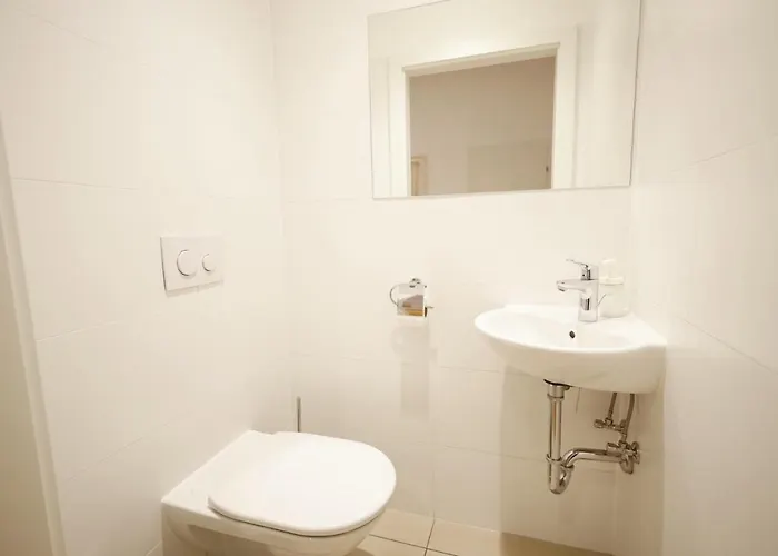 Heymi Opernring Apartment