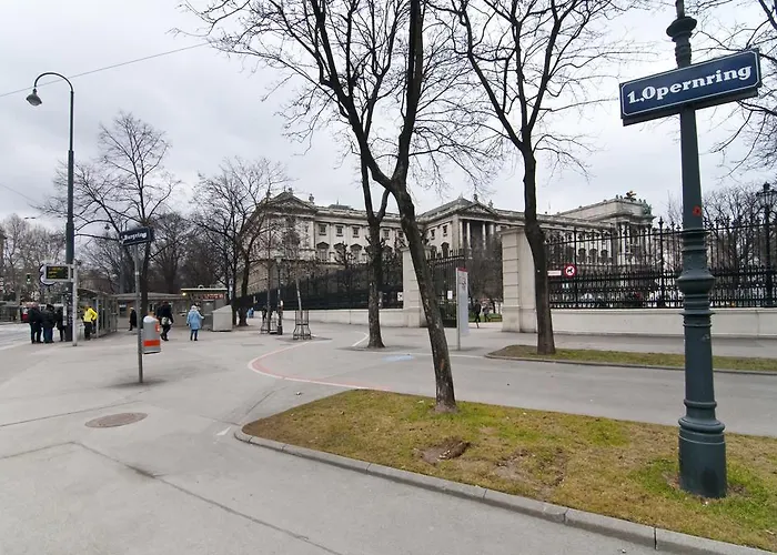 Heymi Oper